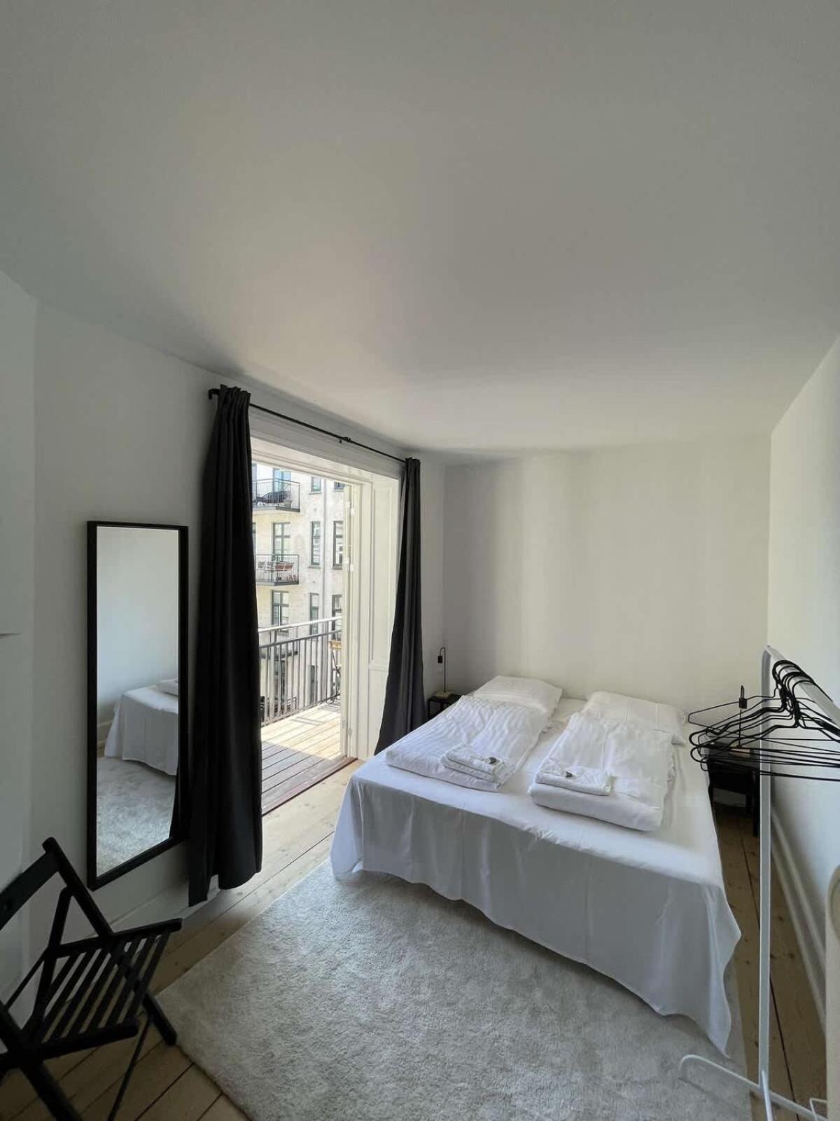 Apartment Amazing 2-bedroom By The Lakes Copenhagen